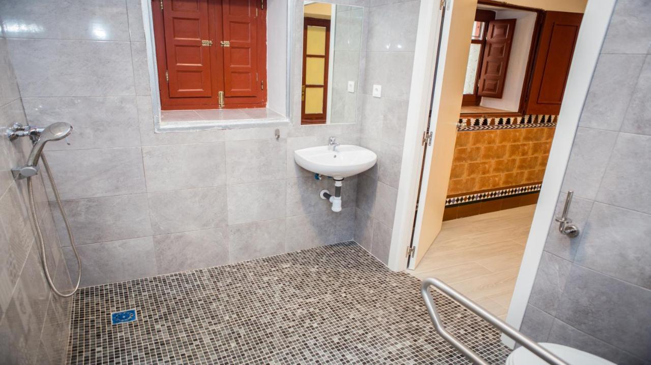 Vivian'S Guest House Херес-де-ла-Фронтера Экстерьер фото
